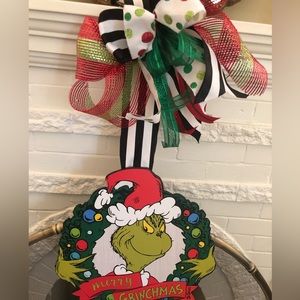 Grinch Wreath w/ Bow